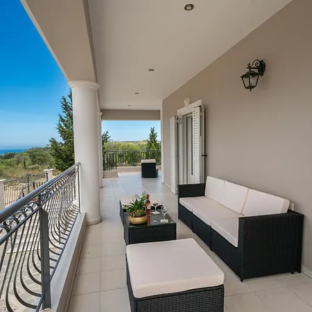 Irene Luxury Apartment *