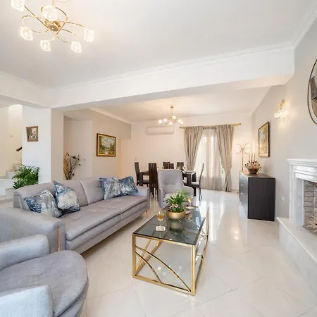 Irene Luxury Apartment Metaxata